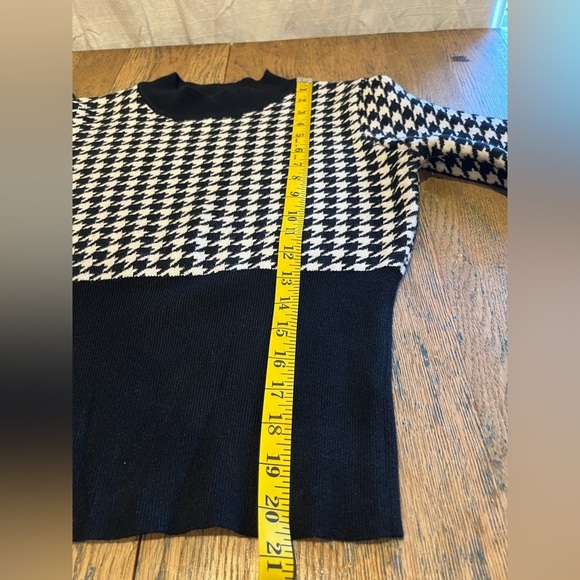 Lili Sidonio by Molly Bracken houndstooth sweater size XS - Picture 4 of 7